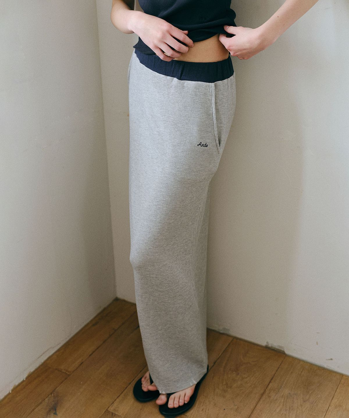 앤니즈(ANDNEEDS) Coast waffle long skirt (melange gray)