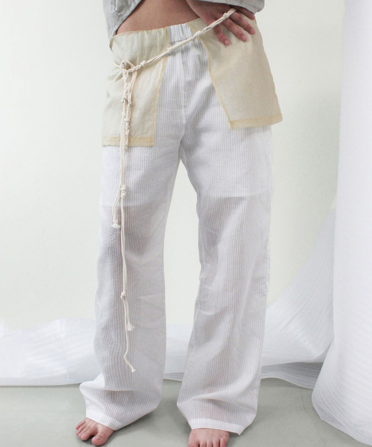카셀(CACELE) OVERLAY STRIPE PANTS, WHITE