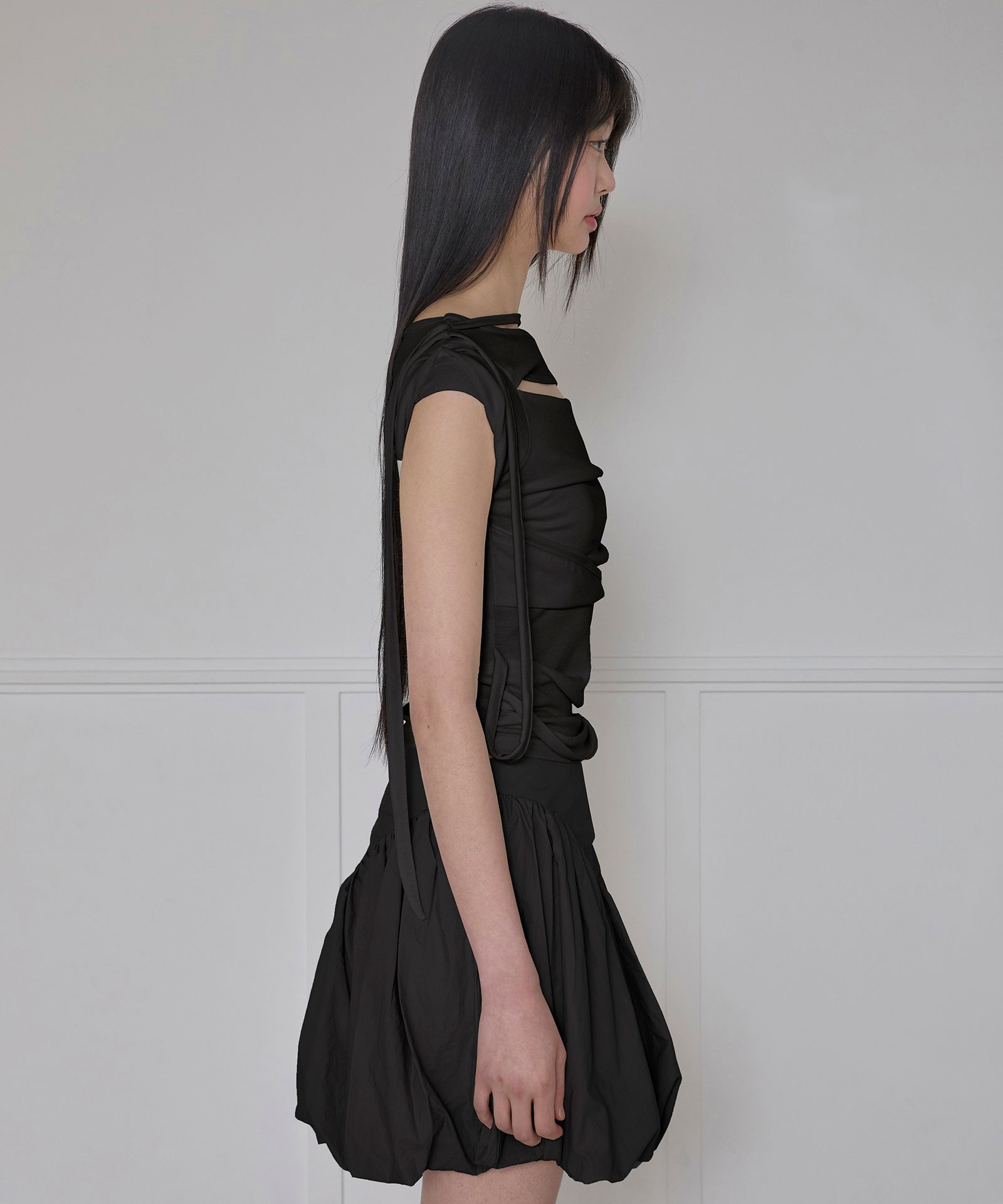 【FLAREUP】25SS★ Asymmetrical Draped Strap Roll-Up T-Shirt MUSINSA | FLAREUP Asymmetrical Draped Strap Roll-Up T-Shirt