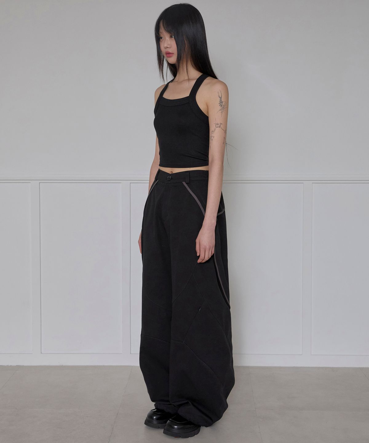 플레어업(FLAREUP) Asymmetrical Wide Pants (FL-253_Black)