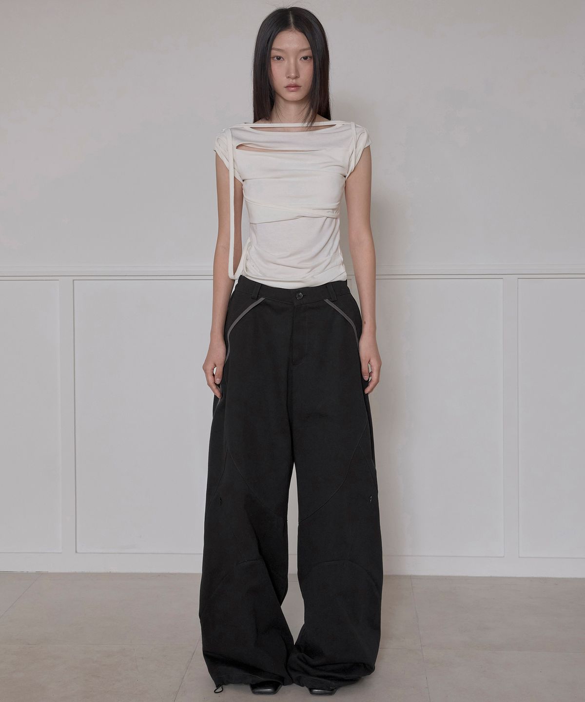 플레어업(FLAREUP) Asymmetrical Wide Pants (FL-253_Black)