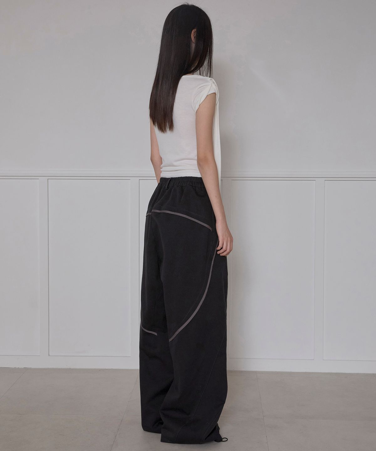 플레어업(FLAREUP) Asymmetrical Wide Pants (FL-253_Black)