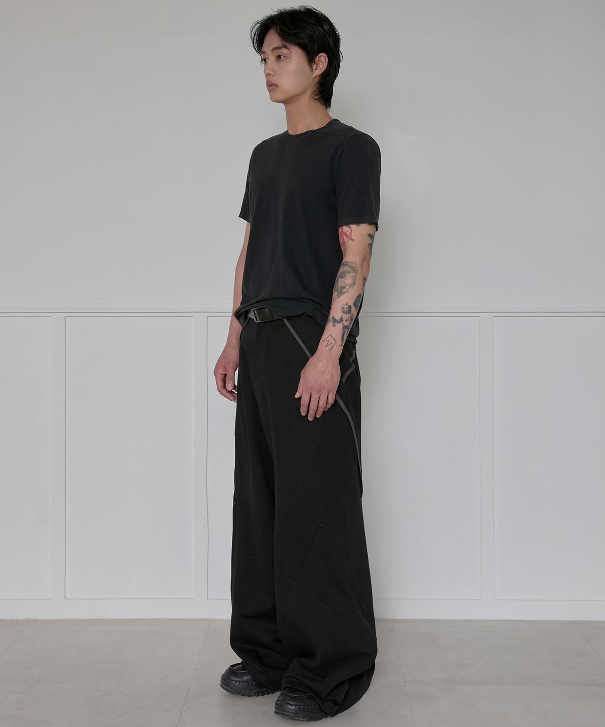 플레어업(FLAREUP) Asymmetrical Wide Pants (FL-253_Black)