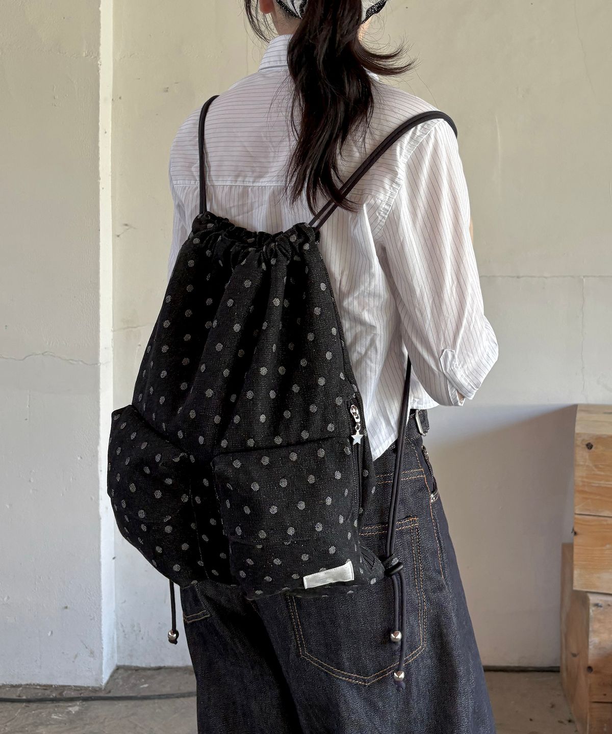 포이에(POIE) two pocket string bag(dot)