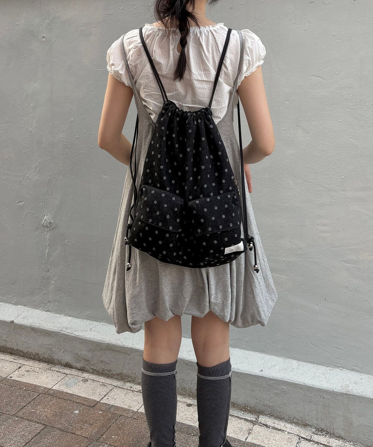 포이에(POIE) two pocket string bag(dot)
