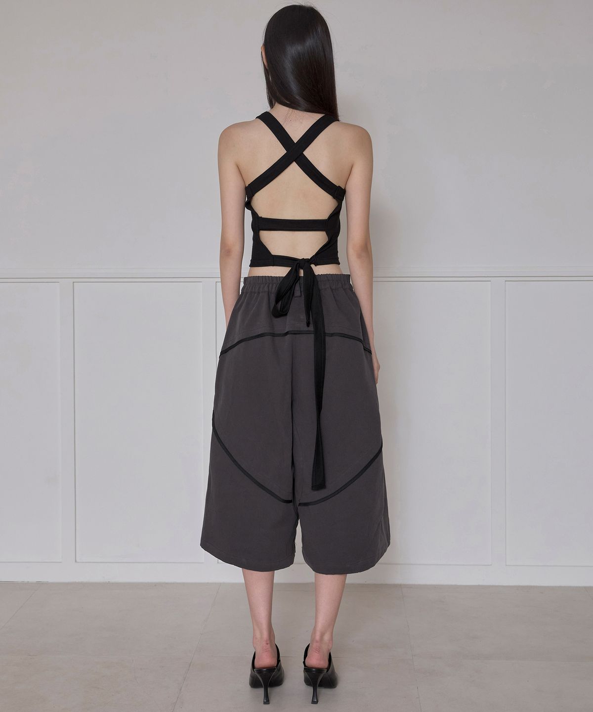 플레어업(FLAREUP) Asymmetrical Bermuda Shorts (FL-254_Charcoal)