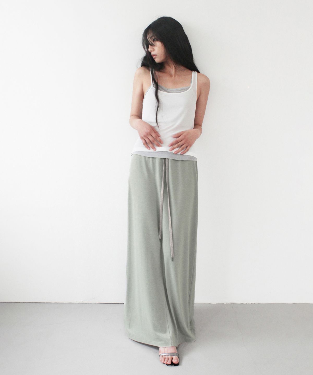 카셀(CACELE) DOUBLE LAYERED SLEEVELESS, WHITE MIX