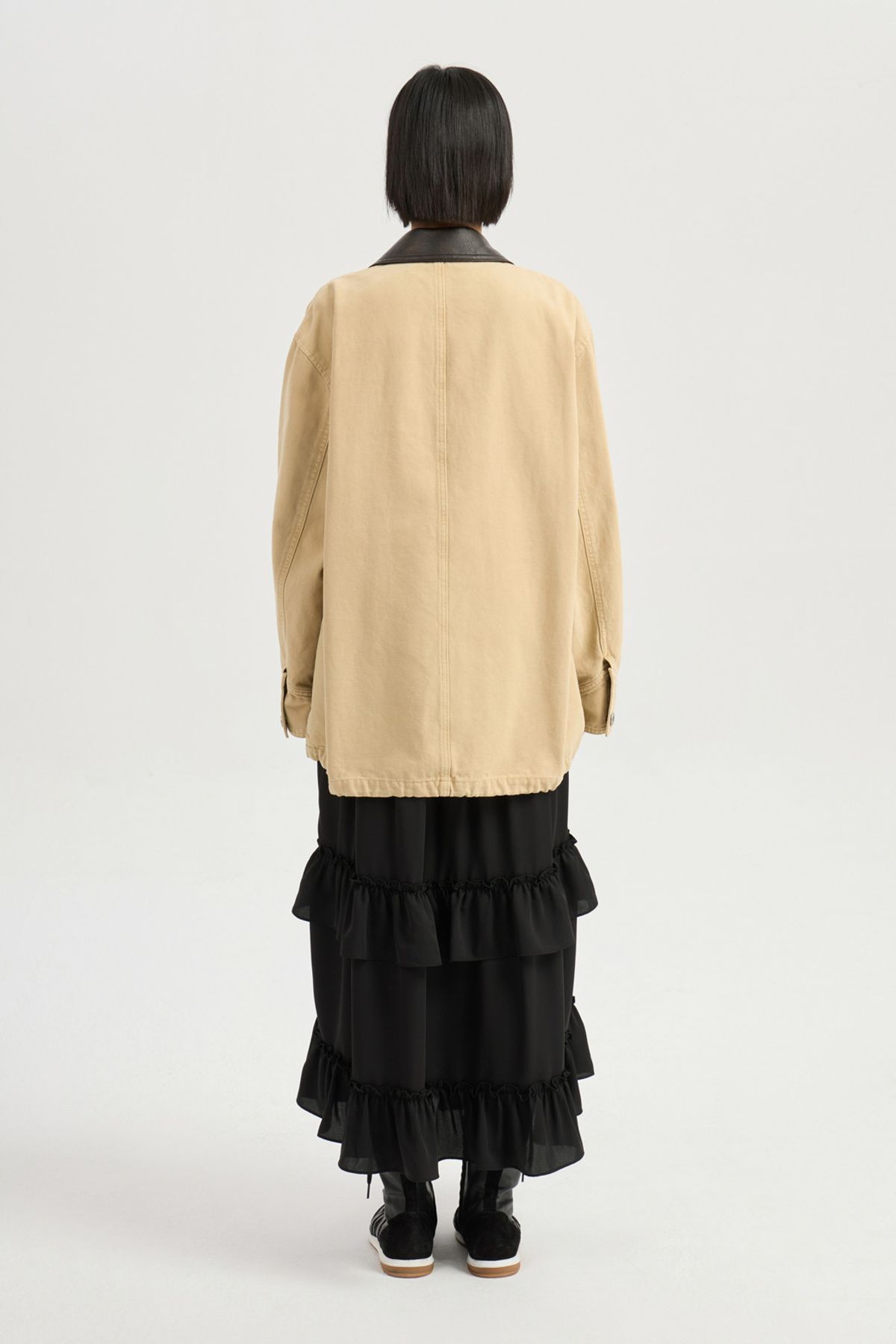 럭키슈에뜨(LUCKY CHOUETTE) Fake Leather Collar Denim Jumper (dark beige) LFPDM25360BED