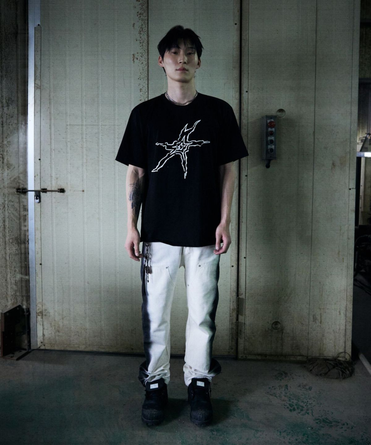 스모크어스타(SMOKEASTAR) SMOKEASTAR LOGO T-SHIRTS(BLACK)