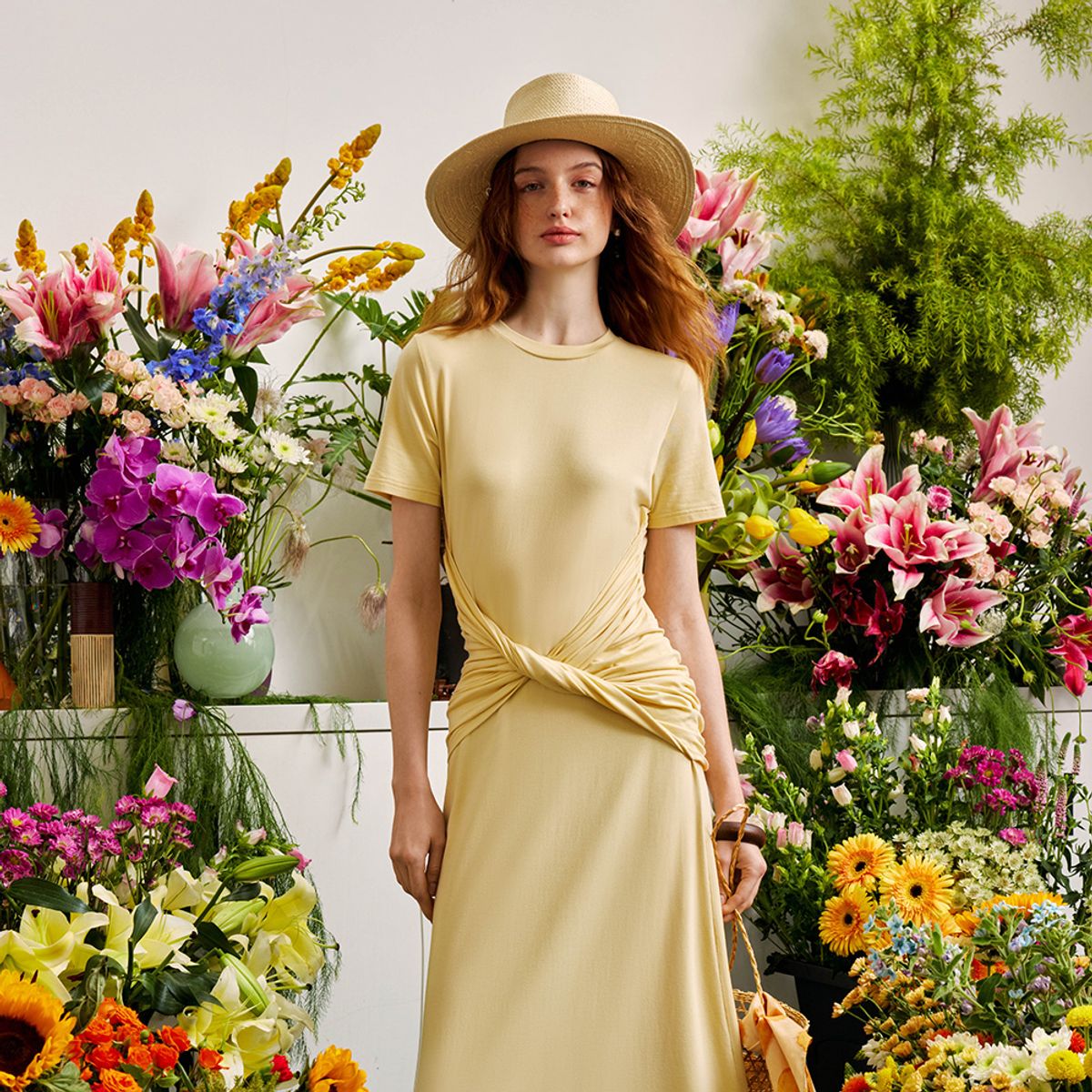 와이와이아이엠(YYIAM) YY_Cinched waist slim pleated dress