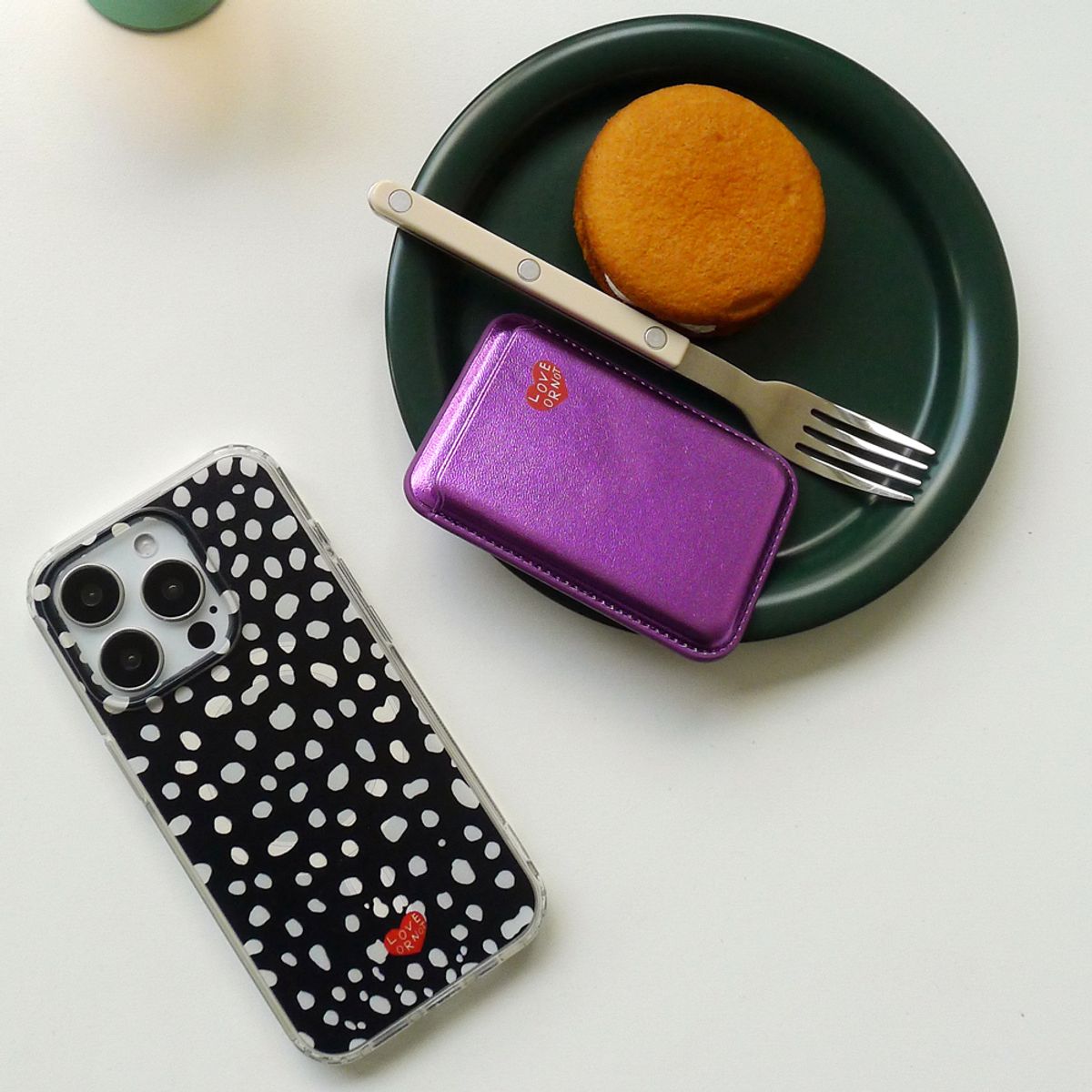 러브오낫(LOVE OR NOT) 맥세이프_Black Ray Jell-Hard Magsafe Phonecase