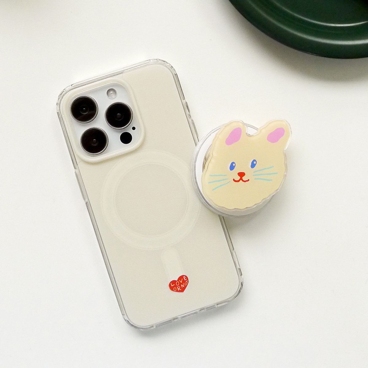 러브오낫(LOVE OR NOT) 맥세이프_Ivory Jell-Hard Magsafe Phonecase