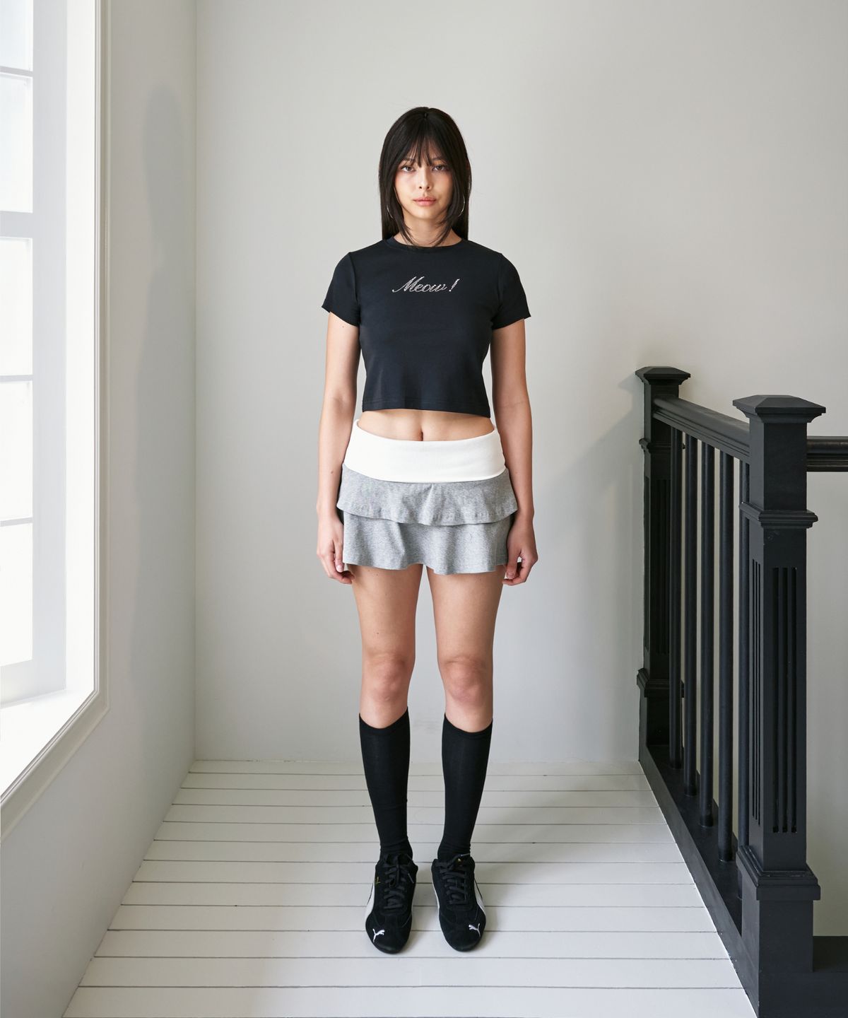 포영(FOUR YOUNG) MEOW! Tee Crop Black