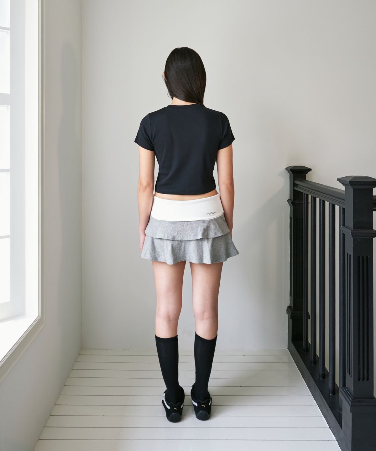 포영(FOUR YOUNG) MEOW! Tee Crop Black