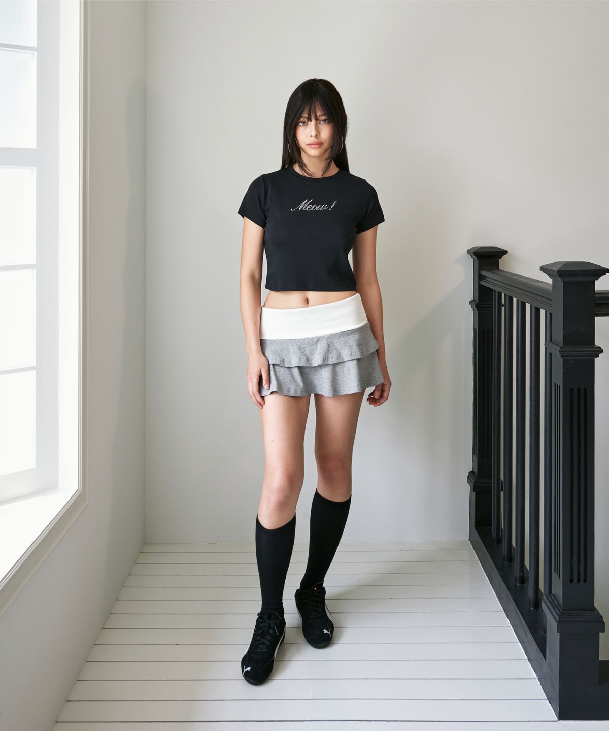 포영(FOUR YOUNG) MEOW! Tee Crop Black