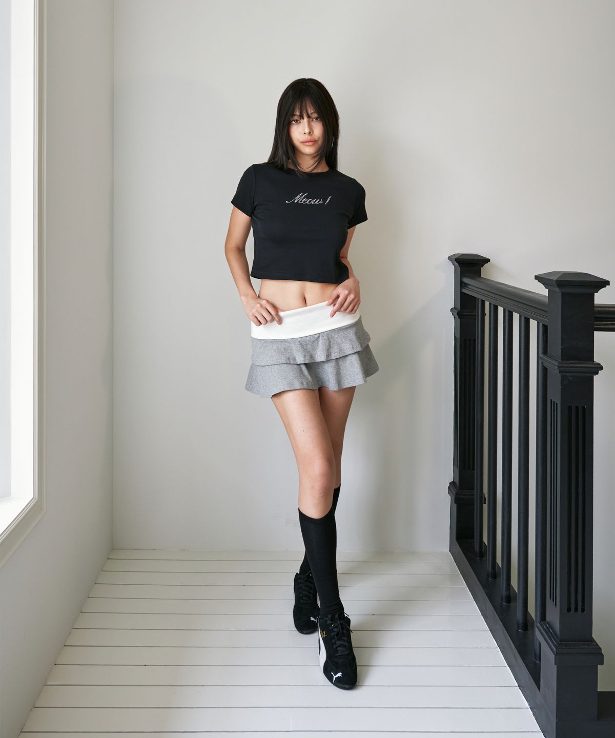 포영(FOUR YOUNG) MEOW! Tee Crop Black