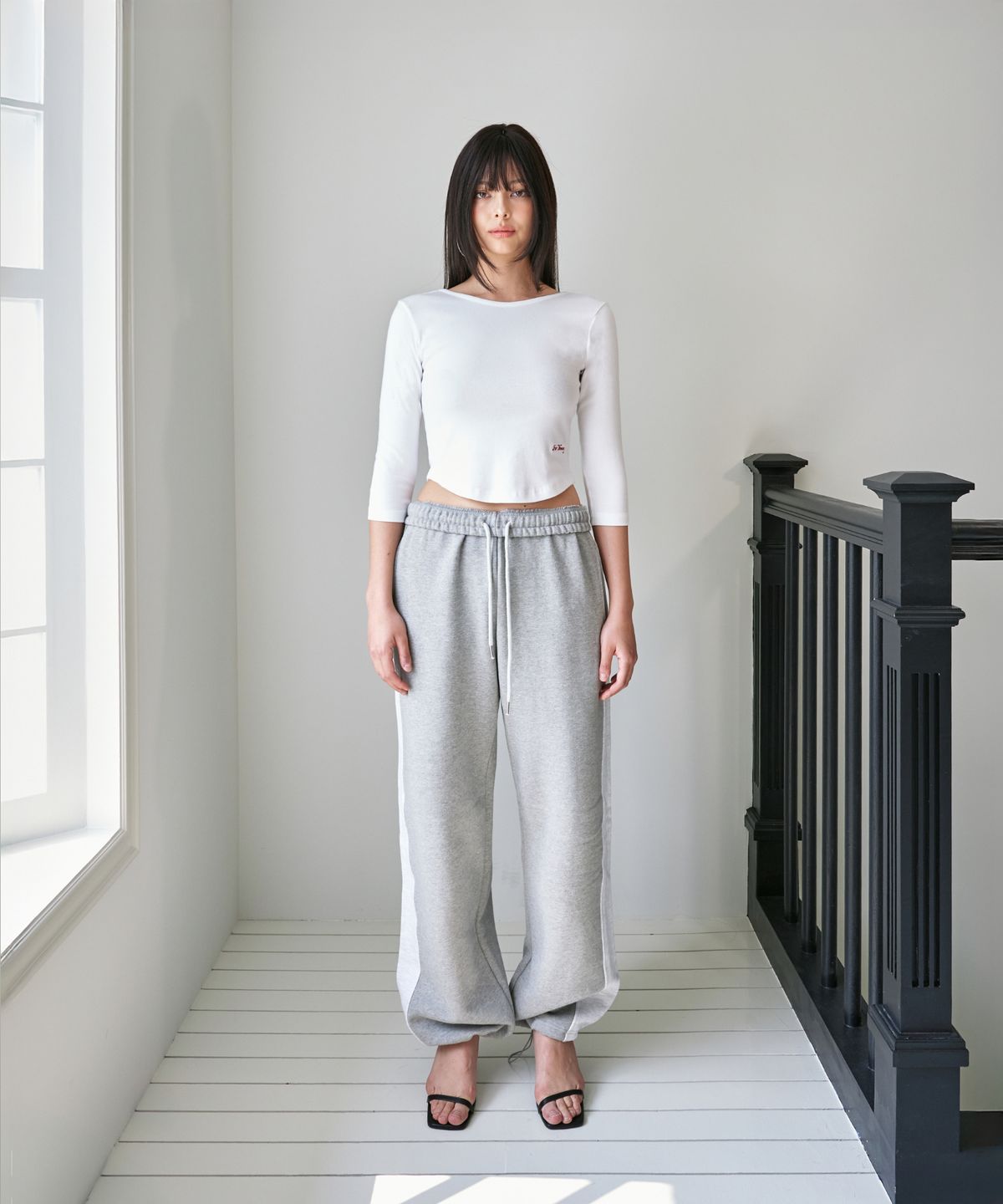 포영(FOUR YOUNG) 3/4 Sleeve Twoway Tee White