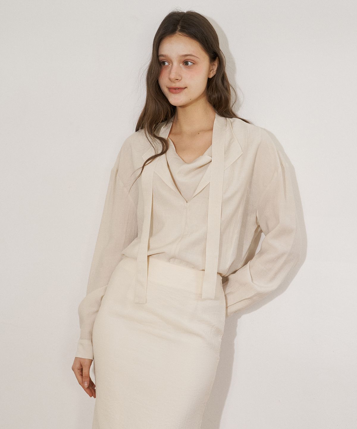 플로브(FLOVE) SUMMER LOOSE DRAPING BLOUSE (IV)