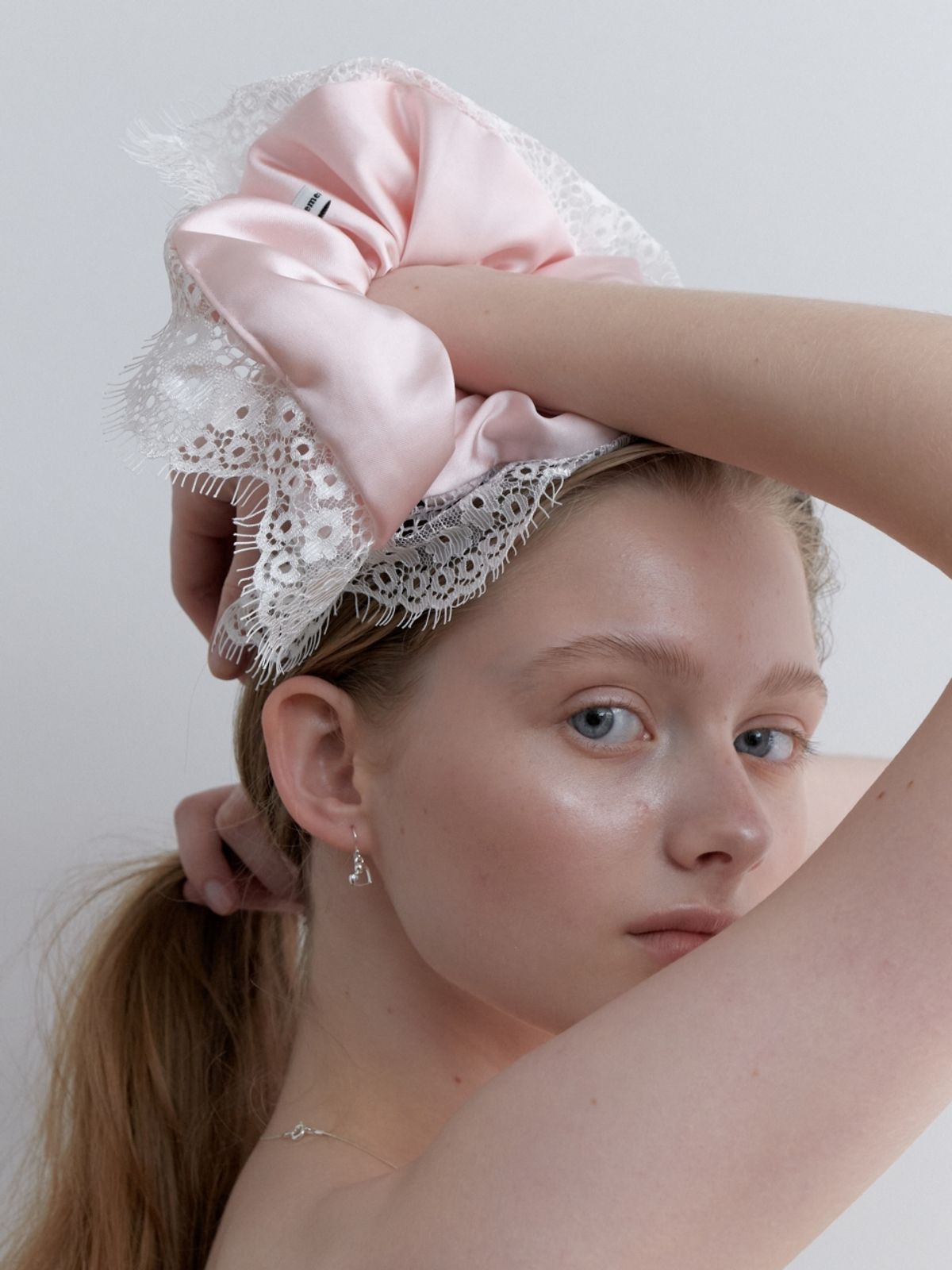 러브미몬스터(LOVE ME MONSTER) Vintage Lace Satin Scrunchy L (L251MHA020)