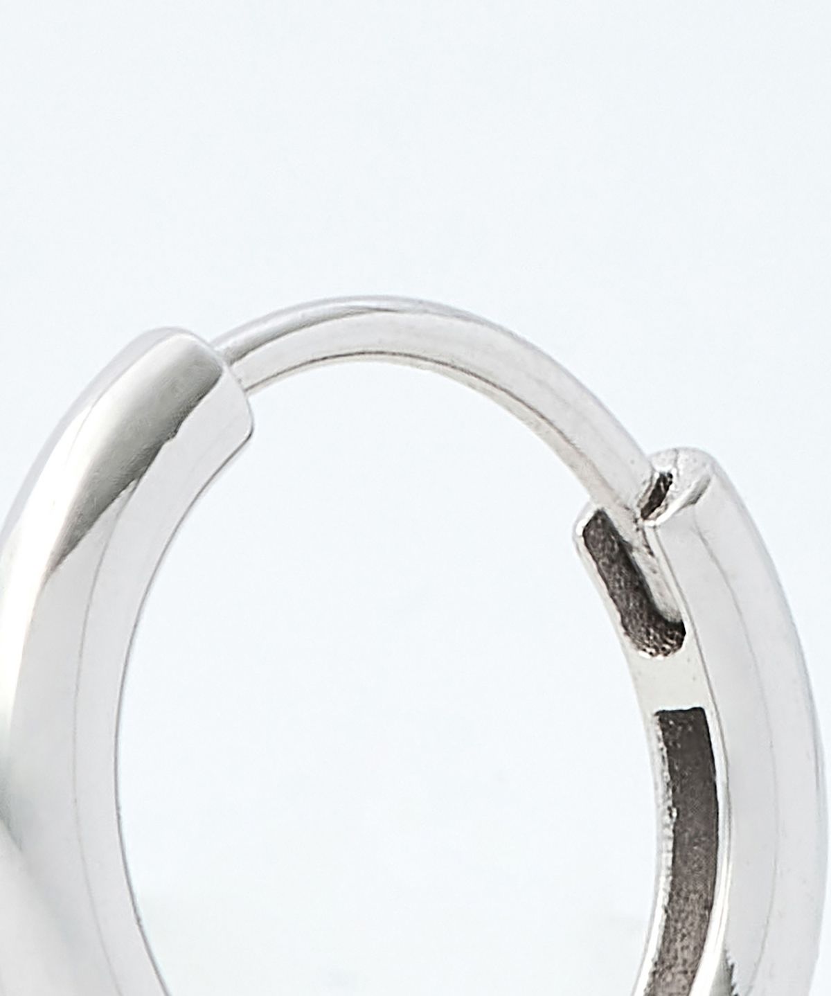 무신사 스탠다드 우먼(MUSINSA STANDARD WOMAN) 925 실버 후프 이어링_1.8T 9.5mm