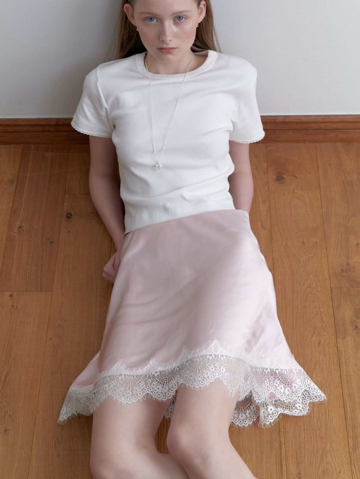 러브미몬스터(LOVE ME MONSTER) Vintage Lace Satin Midi Skirt_Peach Pink (L251MSK010)
