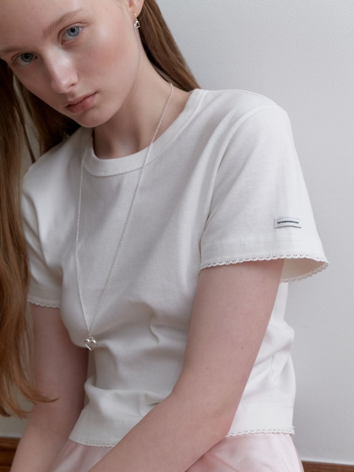 러브미몬스터(LOVE ME MONSTER) Cotton Lace Semi Crop T-shirt (L251MTS010)