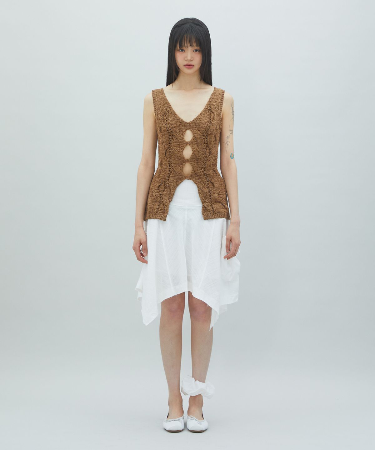 라라폭스(LALAFOX) V NECK STITCH KNIT VEST 니트 나시 BROWN BR2KV002