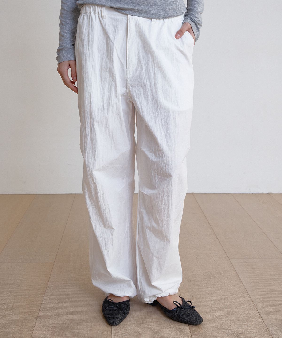 벗튼(BUT'TON) Cotton Parashute Pants (Ivory)