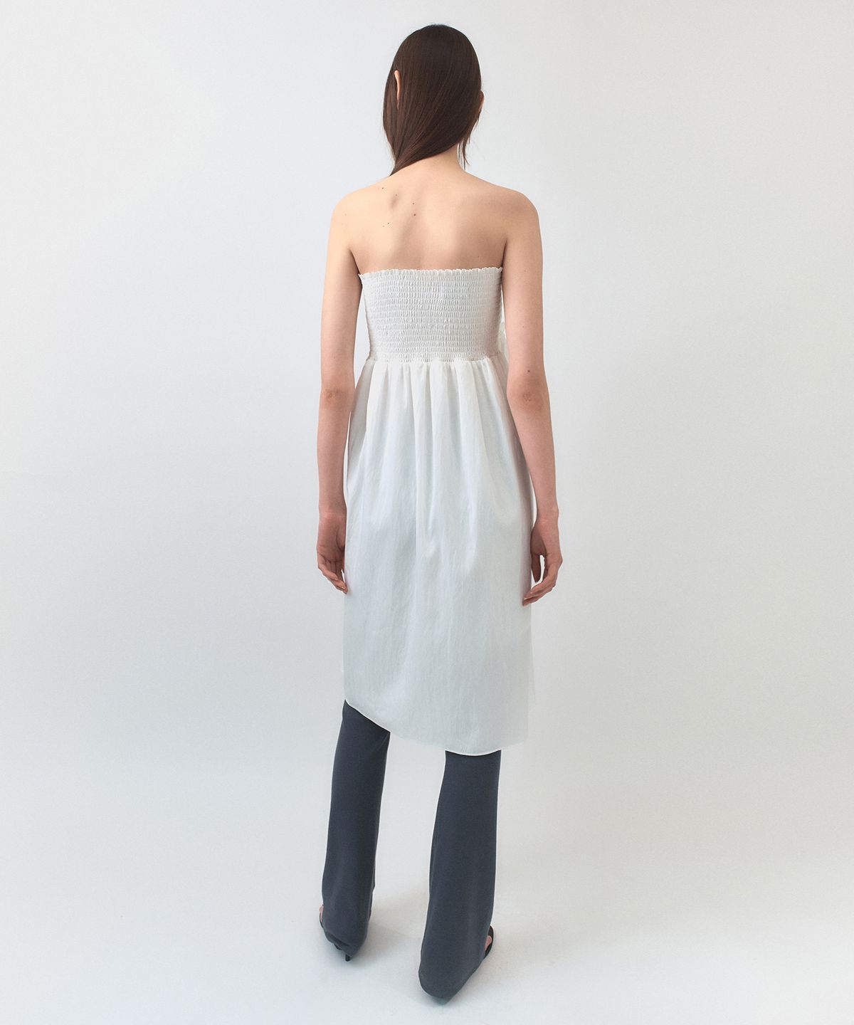 시메트릭 퍼센트(SYMMETRICPERCENT) Smocking Skirt / White
