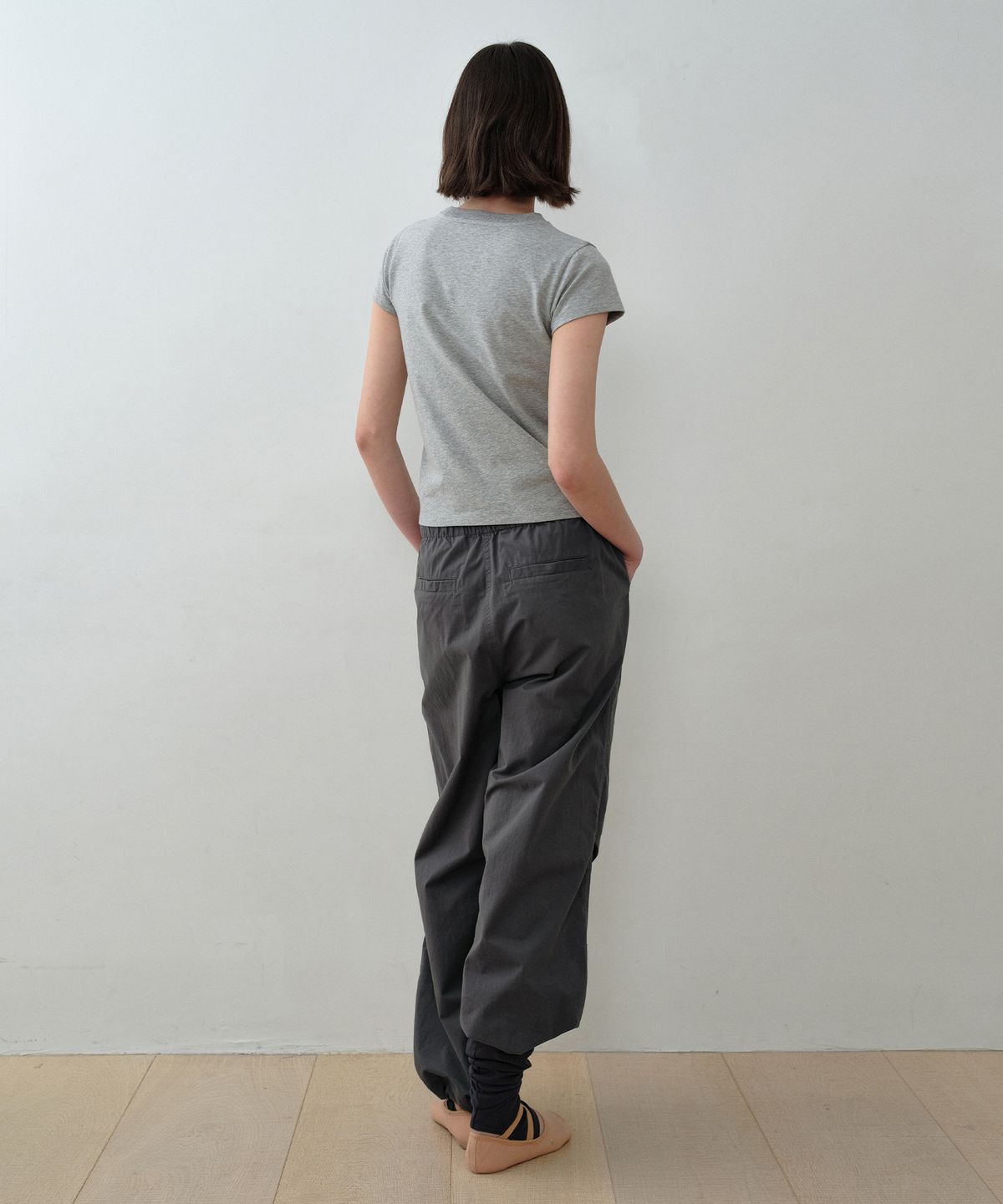 시메트릭 퍼센트(SYMMETRICPERCENT) Peach Parachute Pants / Ash Brown