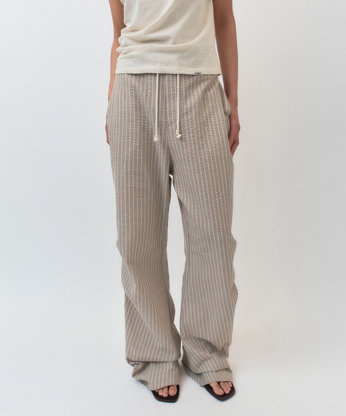 시메트릭 퍼센트(SYMMETRICPERCENT) Stripe Easy Pants / Beige