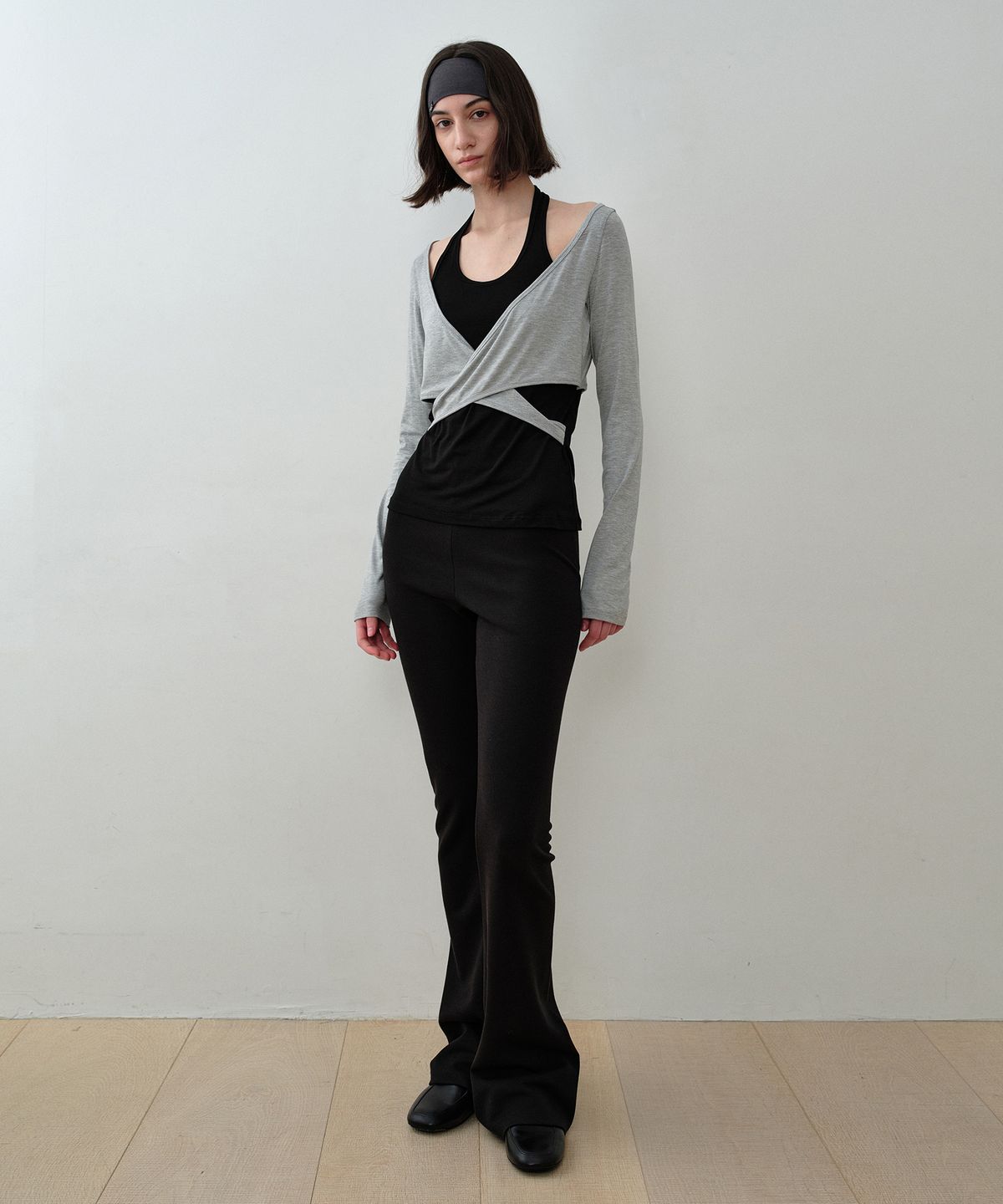 시메트릭 퍼센트(SYMMETRICPERCENT) Flare Cotton Modal Leggings / Black