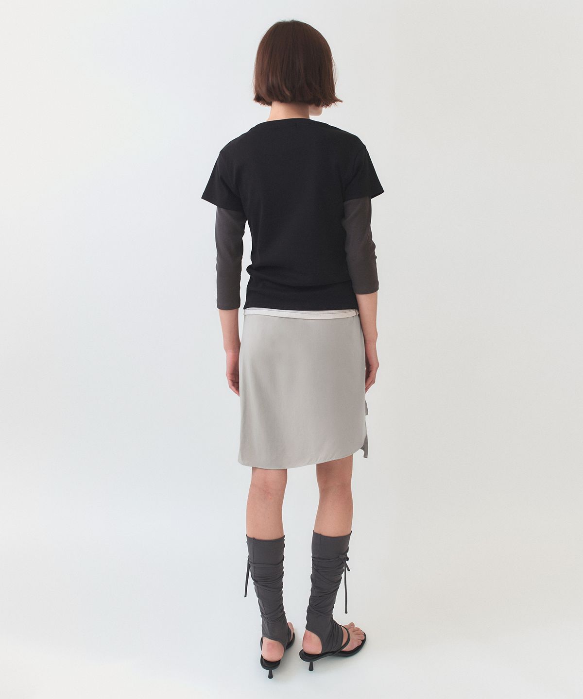시메트릭 퍼센트(SYMMETRICPERCENT) Basic Jersey T-Shirt / Black