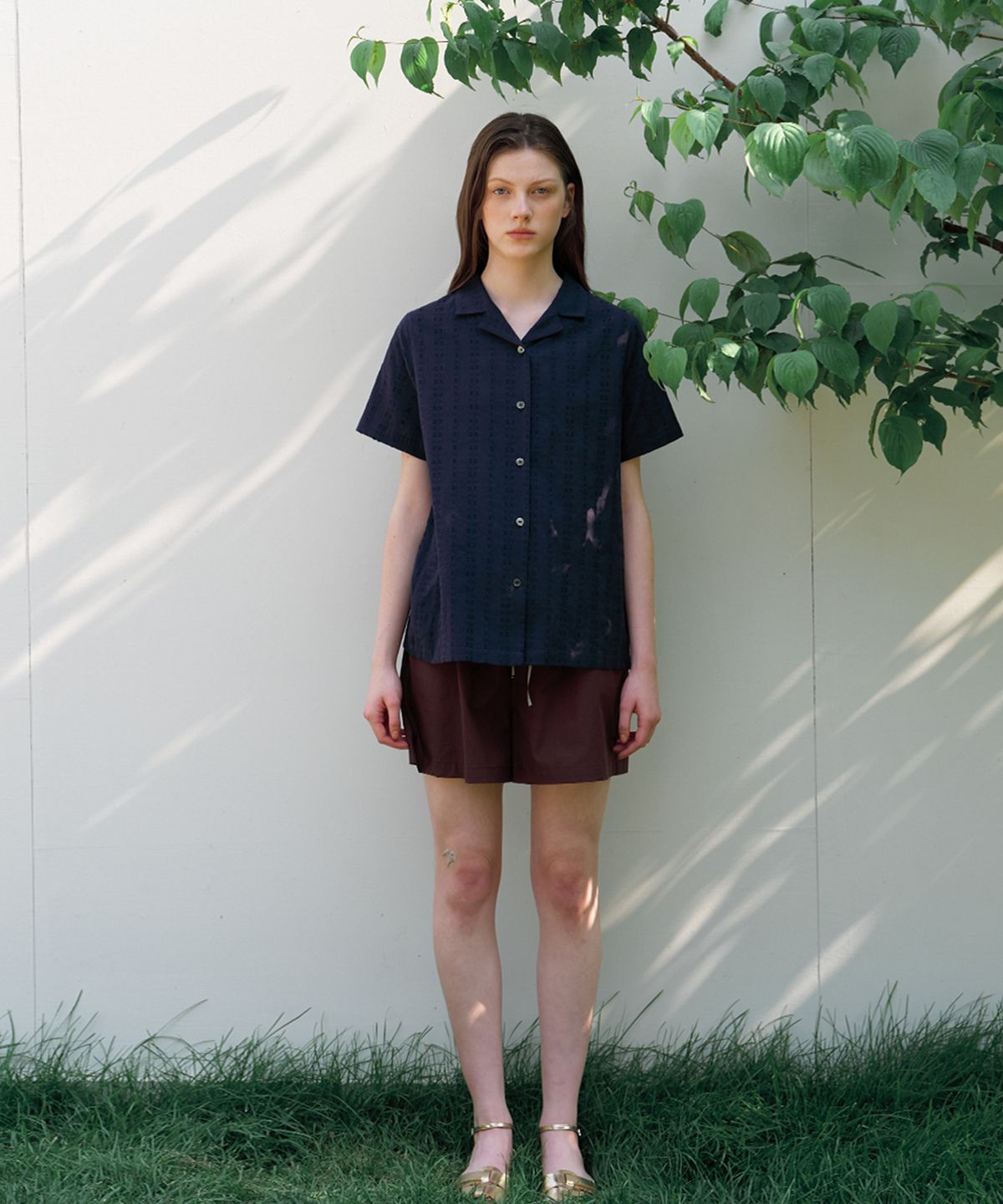 벗튼(BUT'TON) Lace Open Collar Shirts (Navy)