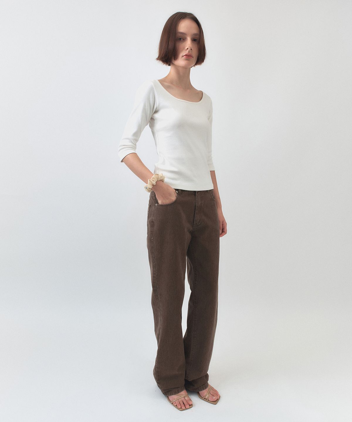 시메트릭 퍼센트(SYMMETRICPERCENT) Feminine 2-way Top / White
