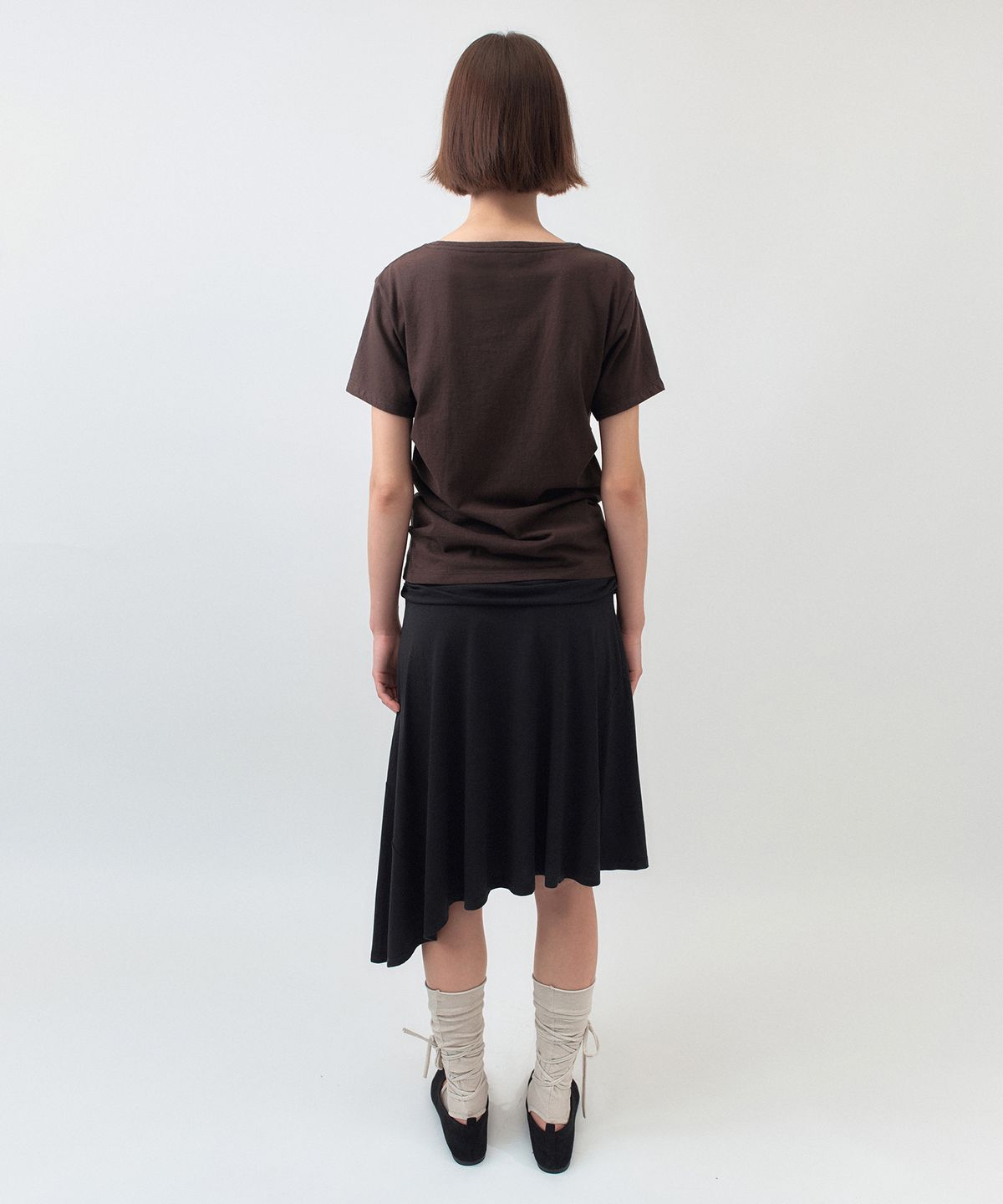 시메트릭 퍼센트(SYMMETRICPERCENT) Pinch Cotton T-shirt / Brown