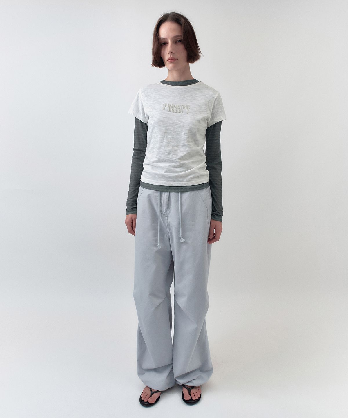 시메트릭 퍼센트(SYMMETRICPERCENT) Plumpy Logo T-shirt / White