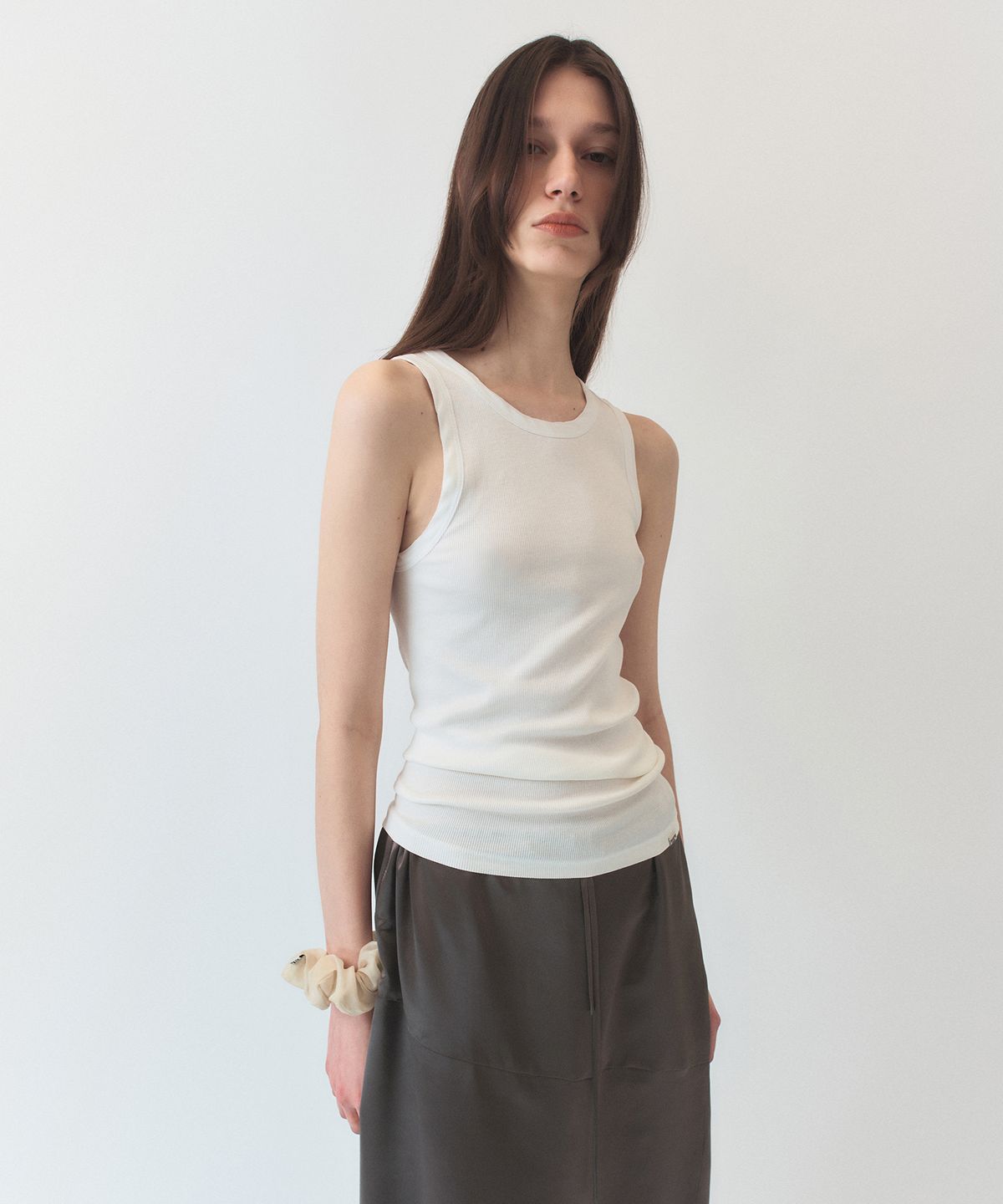 시메트릭 퍼센트(SYMMETRICPERCENT) Chiffon Rib Jersey Sleeveless / Ivory