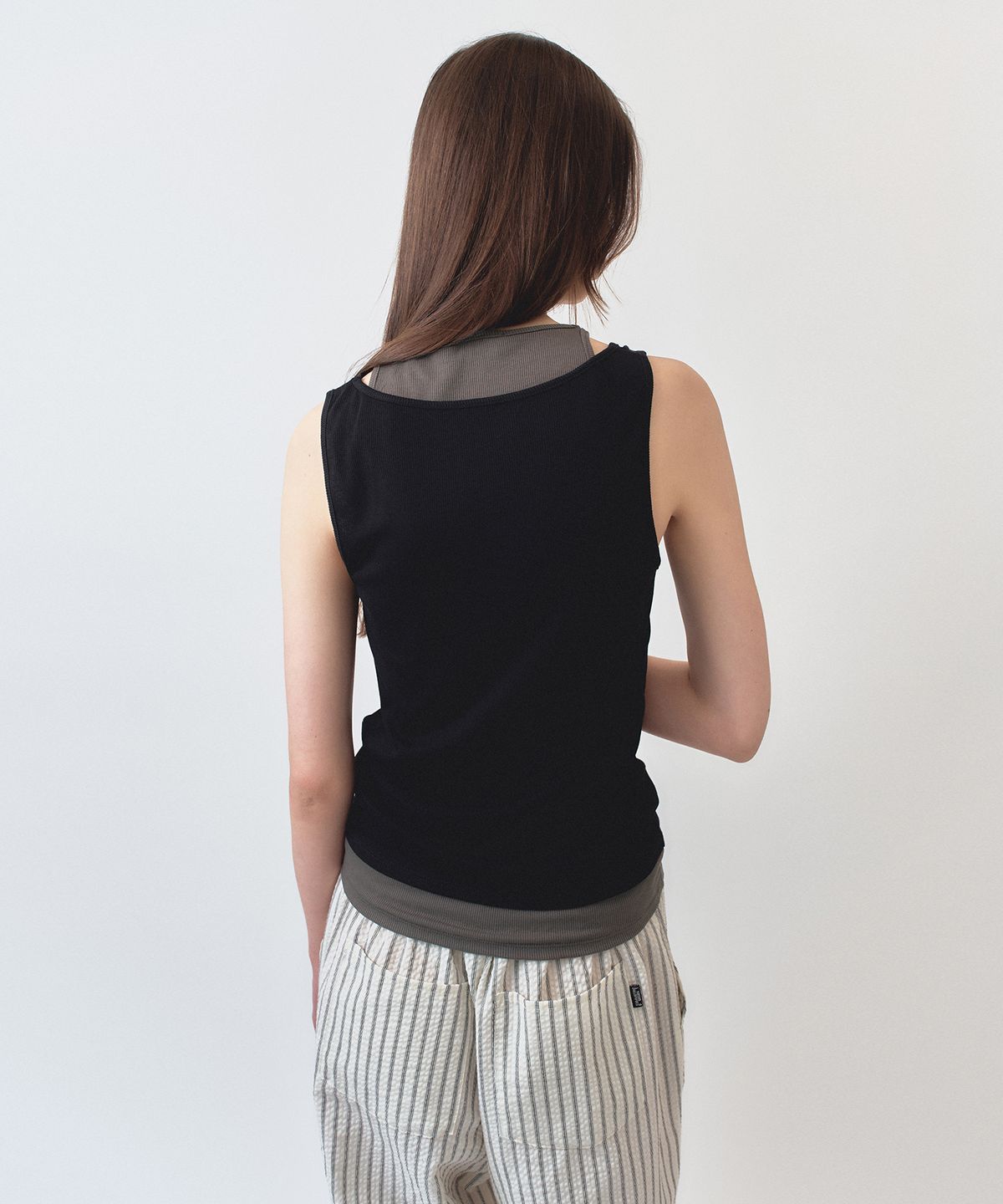 시메트릭 퍼센트(SYMMETRICPERCENT) Two Layered Sleeveless / Black