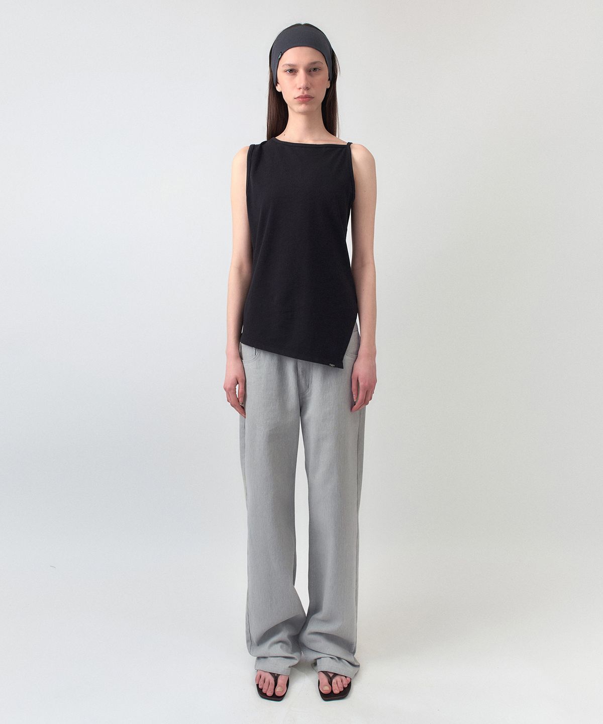 시메트릭 퍼센트(SYMMETRICPERCENT) Cotton Linen Unbalanced Top / Black