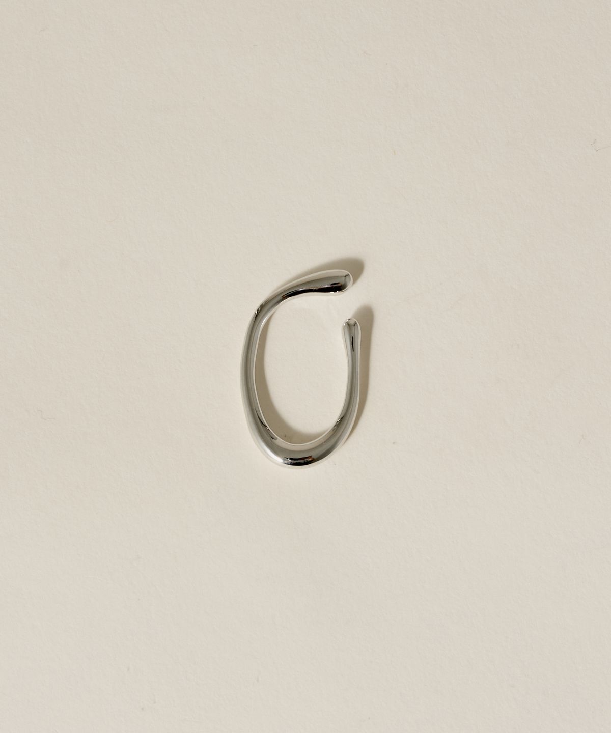 노비스도쿄(NOVICE TOKYO) 행 이어 커프 Hang Ear Cuff / Silver