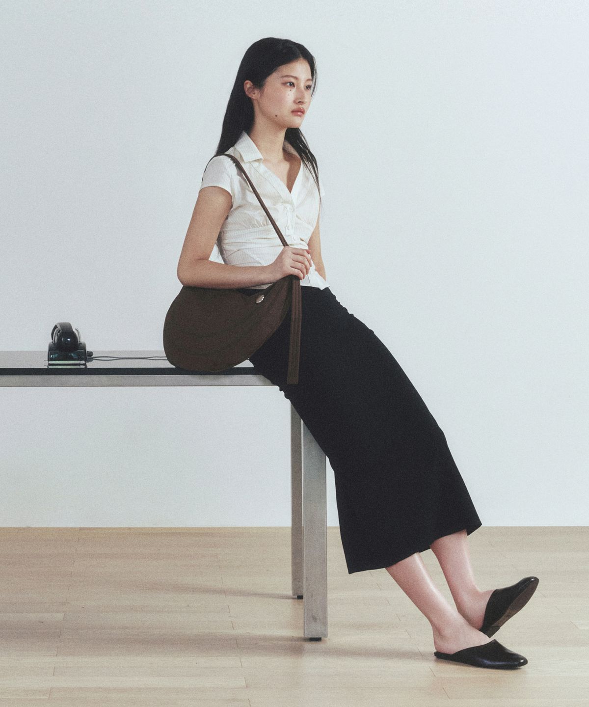 조에뜨(ZOEET) PEBBLE SHOULDER FABRIC BAG (COCOA)
