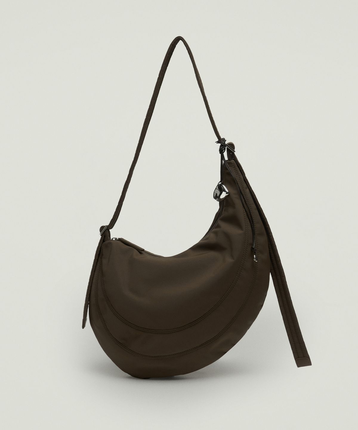 조에뜨(ZOEET) PEBBLE SHOULDER FABRIC BAG (COCOA)