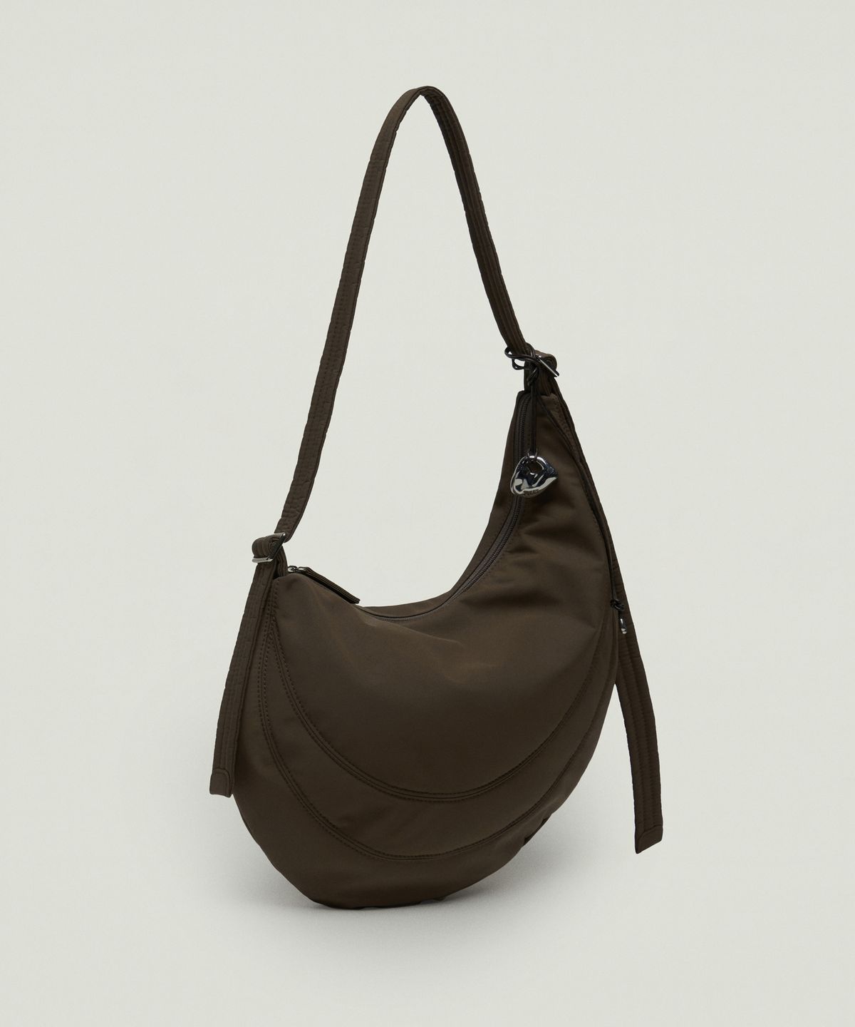 조에뜨(ZOEET) PEBBLE SHOULDER FABRIC BAG (COCOA)