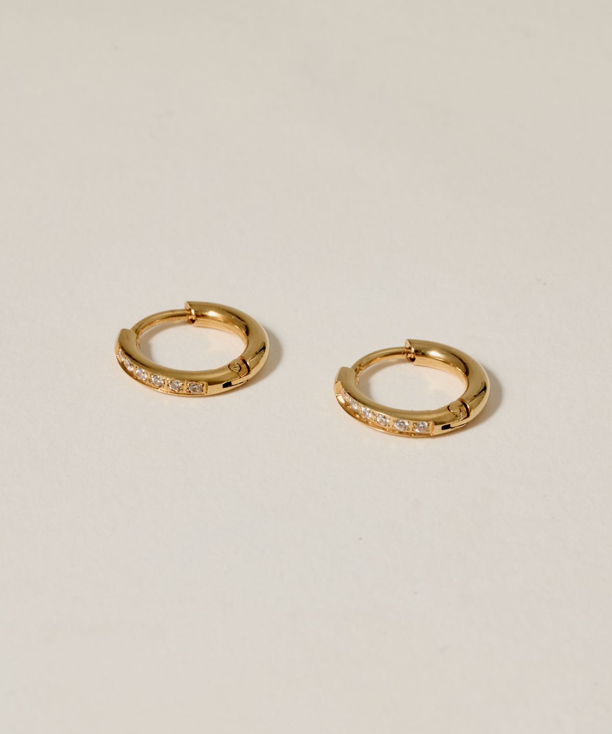 노비스도쿄(NOVICE TOKYO) CZ 후프 피어스 써지컬 CZ Hinged Hoop Pierce Stainless / Gold