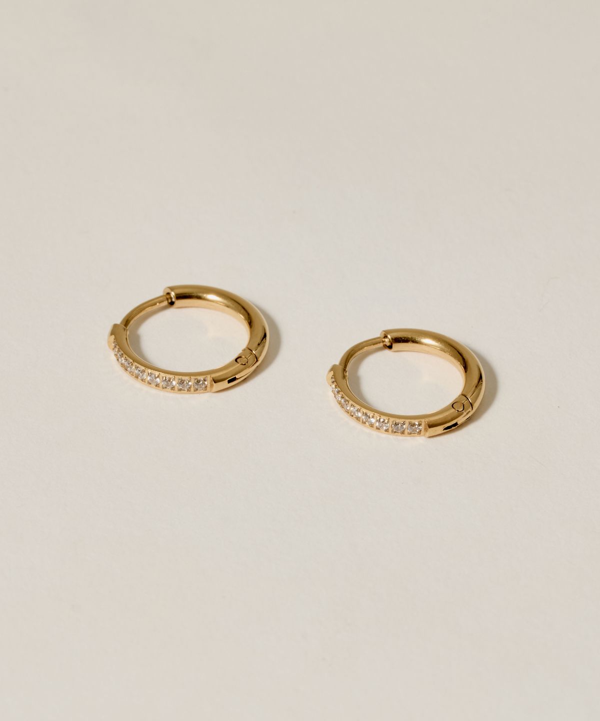 노비스도쿄(NOVICE TOKYO) CZ 후프 피어스 써지컬 CZ Hinged Hoop Pierce Stainless / Gold