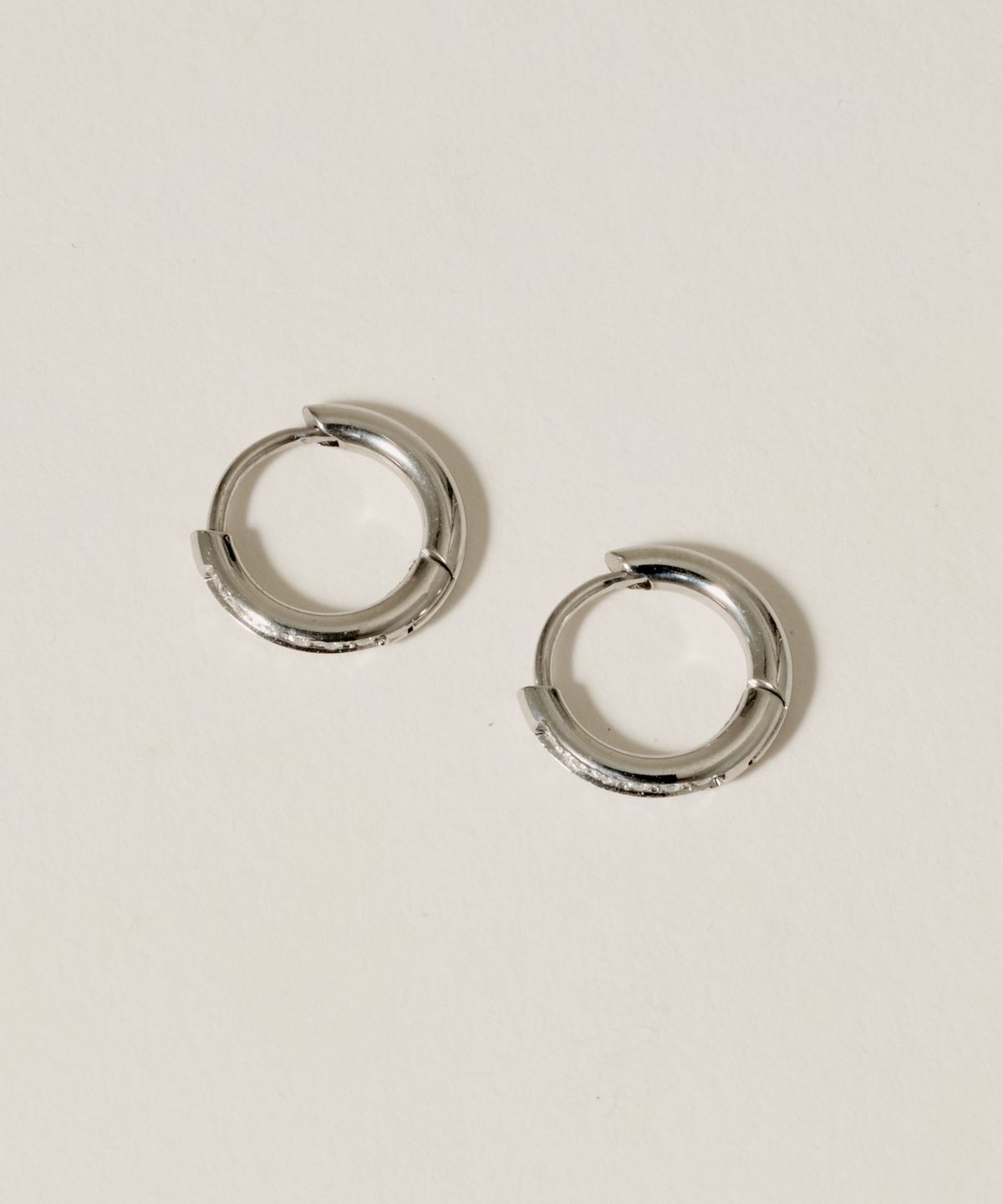 노비스도쿄(NOVICE TOKYO) CZ 후프 피어스 써지컬 CZ Hinged Hoop Pierce [Stainless] / Silver