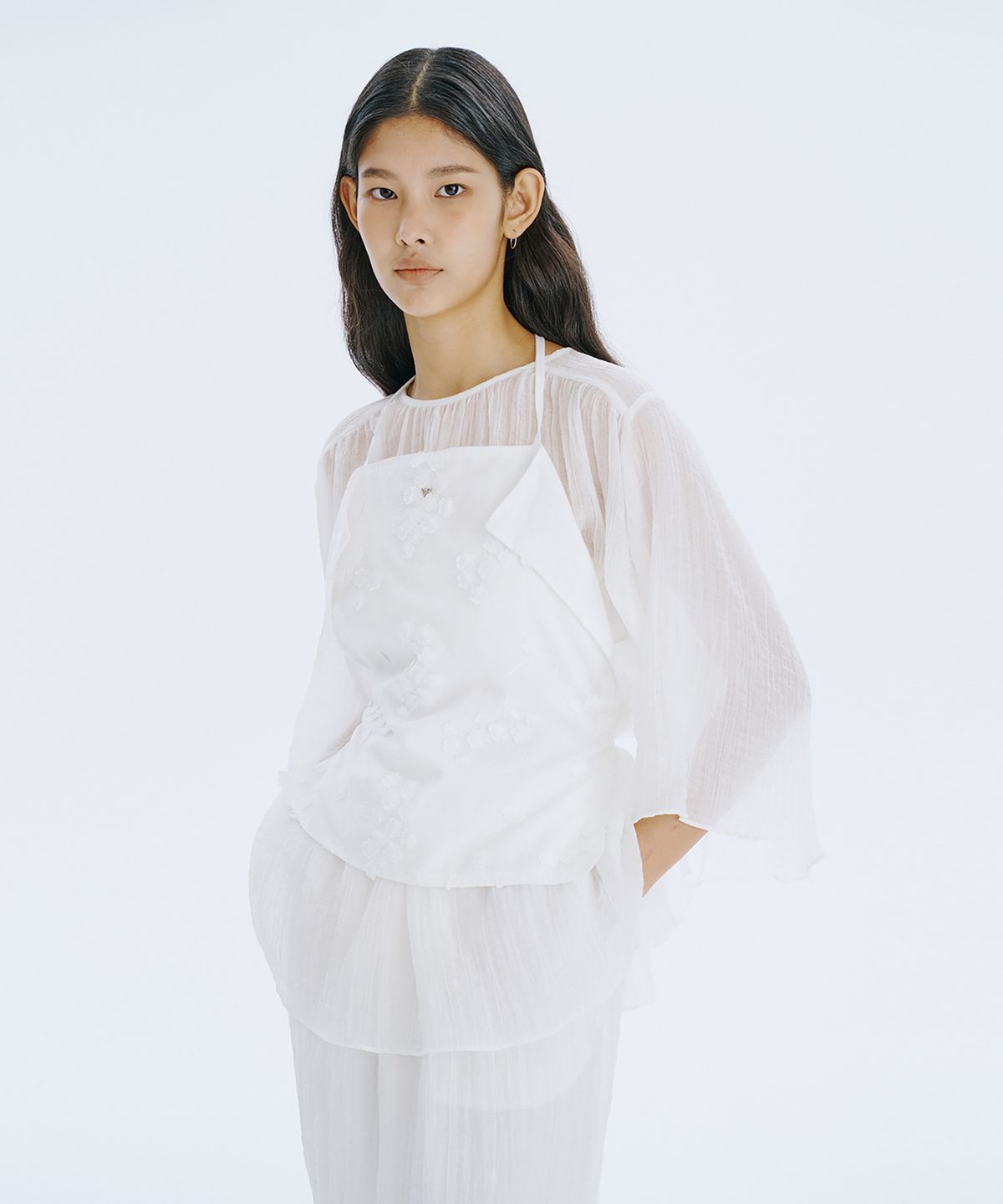 분더캄머(WNDERKAMMER) Square layered top_White
