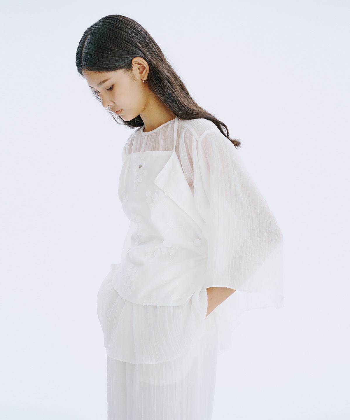 분더캄머(WNDERKAMMER) Square layered top_White
