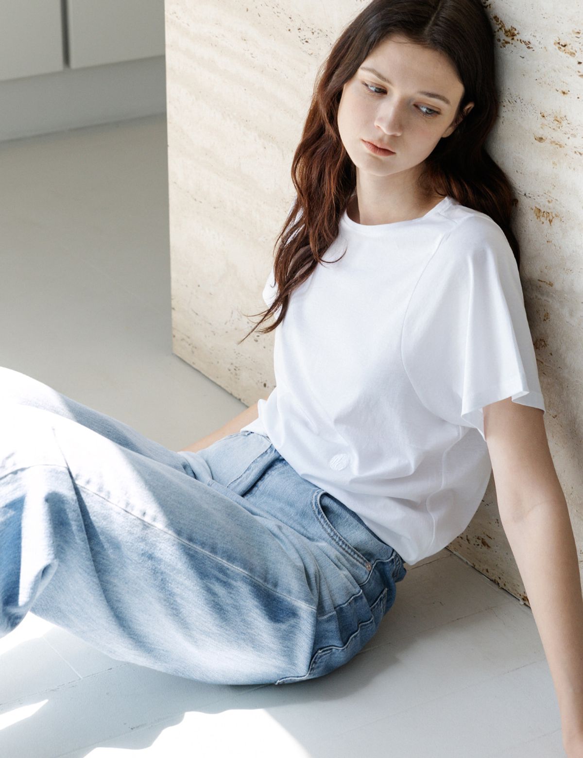 더엘로(THEELO) Wing Sleeves Top (WHITE)